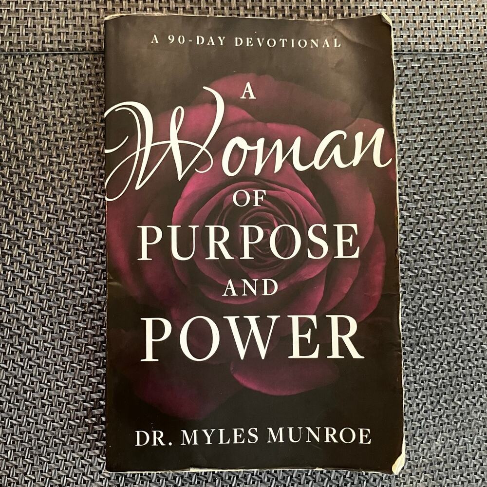 A Woman of Purpose and Power Dr Myles Munroe Christian Paperback Faith Book